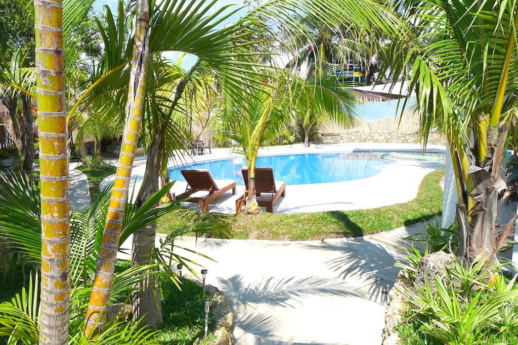 Urban Sands Hotel Iloilo Buitenkant foto
