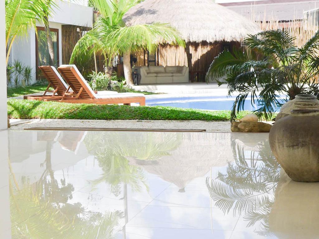 Urban Sands Hotel Iloilo Buitenkant foto