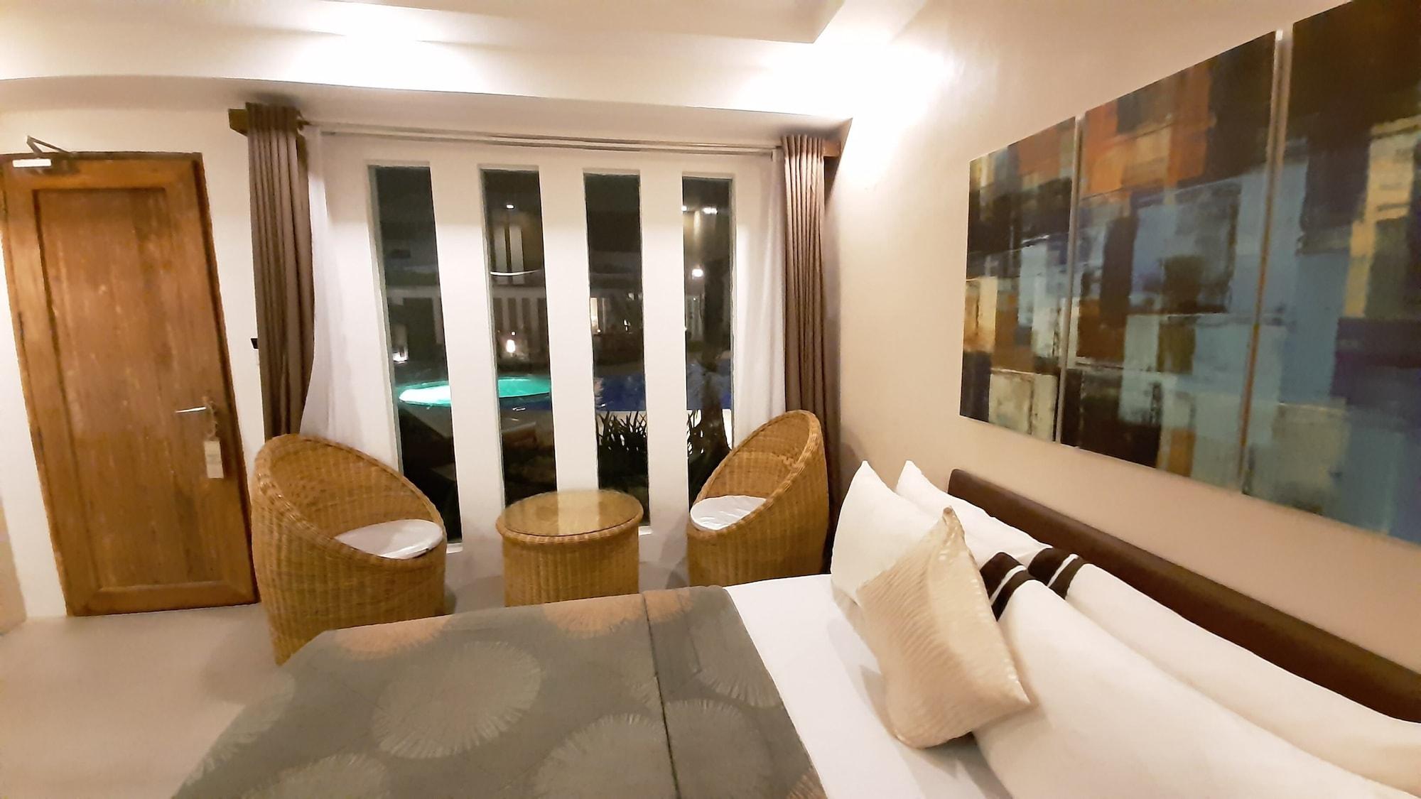 Urban Sands Hotel Iloilo Buitenkant foto