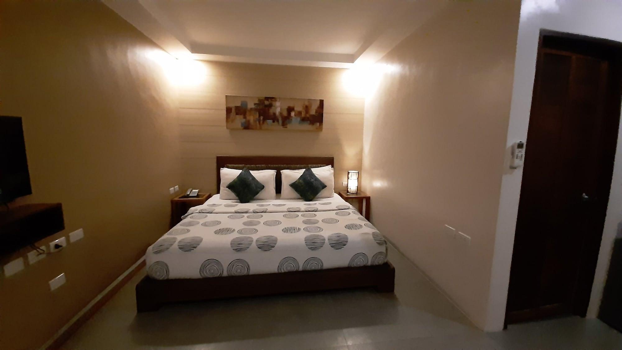 Urban Sands Hotel Iloilo Buitenkant foto