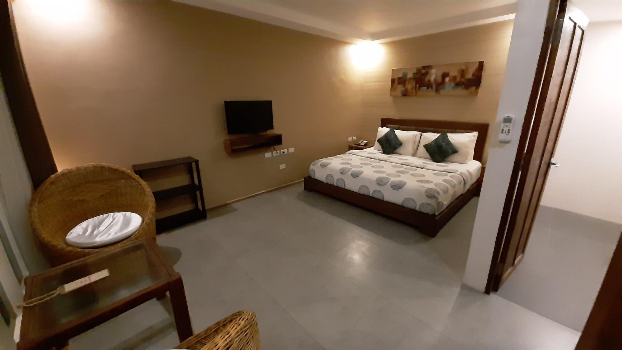 Urban Sands Hotel Iloilo Buitenkant foto