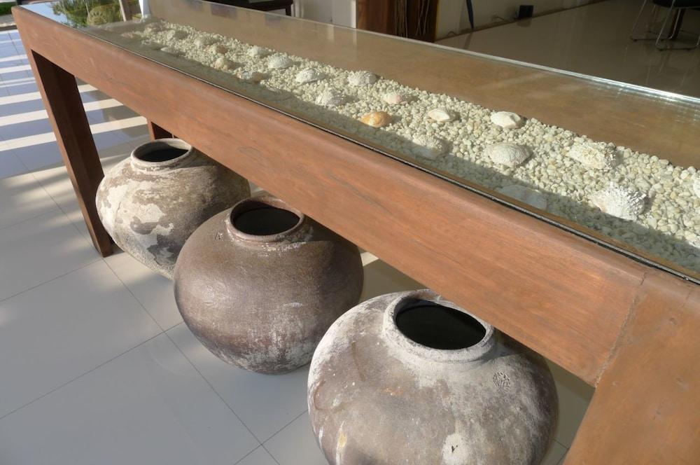 Urban Sands Hotel Iloilo Buitenkant foto